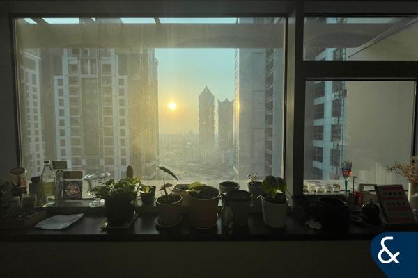 Close To Metro| Spacious | Available 23/01/26